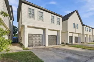3237 Real St, Houston, TX 77087 - Photo 1