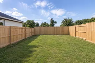 9117 Henrietta St, Houston, TX 77088 - Photo 3