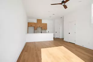 9117 Henrietta St, Houston, TX 77088 - Photo 13