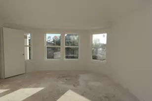 710 Falling Cave Dr, Willis, TX 77378 - Photo 5