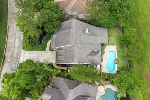 50 E Sundance Cir, The Woodlands, TX 77382 - Photo 39
