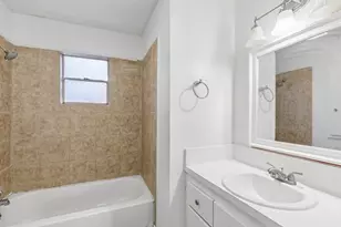 2326 28th Ave N, Texas City, TX 77590 - Photo 9