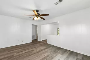 2326 28th Ave N, Texas City, TX 77590 - Photo 5