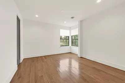 922 T C Jester Boulevard, Houston, TX 77008 - Photo 41