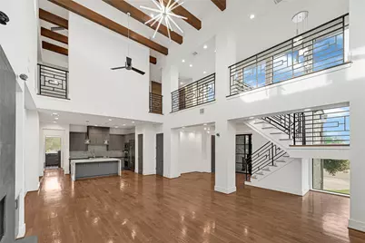 922 T C Jester Boulevard, Houston, TX 77008 - Photo 13