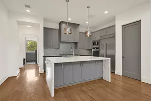 922 T C Jester Blvd, Houston, TX 77008 - Photo 15