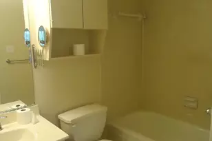 10811 Richmond Ave, Houston, TX 77042 - Photo 21