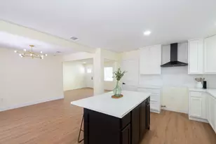 903 Mobile Dr, Pasadena, TX 77506 - Photo 9