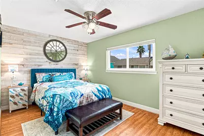 19 N Sandpiper Street, La Marque, TX 77568 - Photo 13