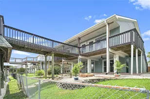 19 N Sandpiper St, La Marque, TX 77568 - Photo 1