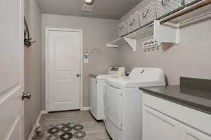 305 Brock's Ct, Montgomery, TX 77356 - Photo 15