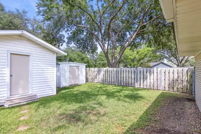 3010 Lamar Circle, El Campo, TX 77437 - Photo 29