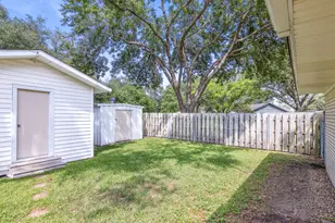 3010 Lamar Cir, El Campo, TX 77437 - Photo 29