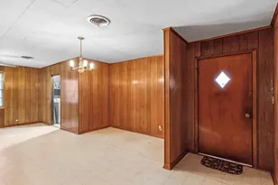 3010 Lamar Cir, El Campo, TX 77437 - Photo 7