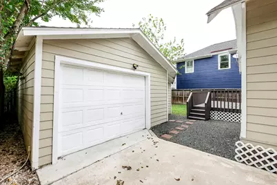 1307 Walton Street, Houston, TX 77009 - Photo 27