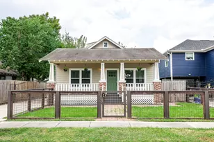 1307 Walton St, Houston, TX 77009 - Photo 1