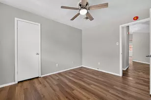 8318 Quail Burg Ln, Houston, TX 77489 - Photo 31