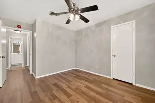 8318 Quail Burg Ln, Houston, TX 77489 - Photo 35