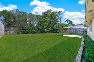 8318 Quail Burg Ln, Houston, TX 77489 - Photo 41