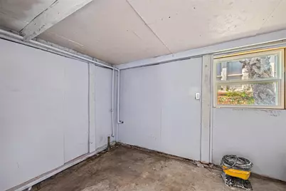 1812 27th St, Galveston, TX 77550 - Photo 19