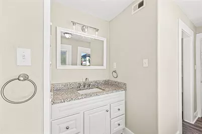 1812 27th St, Galveston, TX 77550 - Photo 15