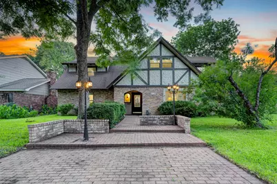 10902 Overbrook Lane, Houston, TX 77042 - Photo 1