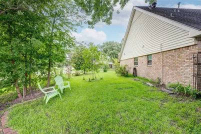 10902 Overbrook Lane, Houston, TX 77042 - Photo 23