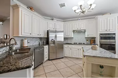 2438 Sullivan Lane, Dickinson, TX 77539 - Photo 5