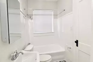 1126 Berthea St, Houston, TX 77006 - Photo 15