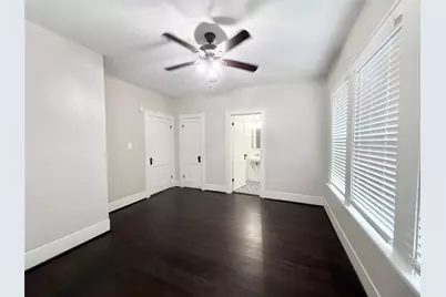1126 Berthea Street #11, Houston, TX 77006 - Photo 13