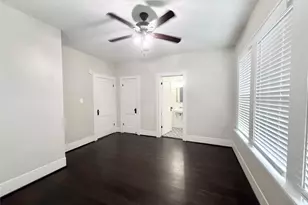 1126 Berthea St, Houston, TX 77006 - Photo 13