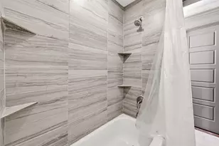 3684 Ocee St, Houston, TX 77063 - Photo 17