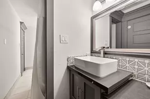 3684 Ocee St, Houston, TX 77063 - Photo 19