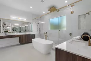 963 W 41st St, Houston, TX 77018 - Photo 25