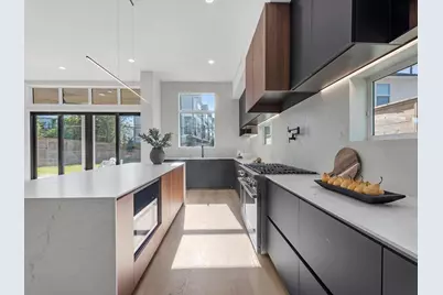 963 W 41st Street, Houston, TX 77018 - Photo 13