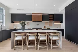 963 W 41st St, Houston, TX 77018 - Photo 1