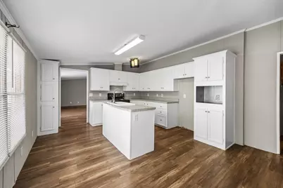 16287 Wrangler Avenue, Conroe, TX 77302 - Photo 9