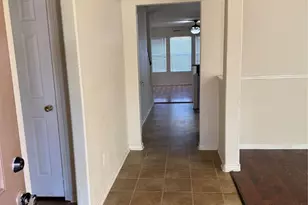 1330 Reedpoint Dr, Houston, TX 77090 - Photo 3