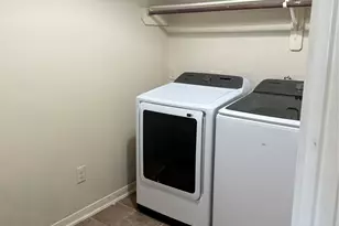 1330 Reedpoint Dr, Houston, TX 77090 - Photo 23