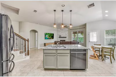 6173 Bridgewater Lane, League City, TX 77573 - Photo 11
