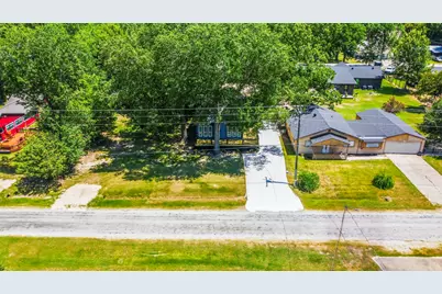 300 Water View Drive, Livingston, TX 77351 - Photo 39