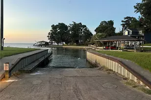 300 Water View Dr, Livingston, TX 77351 - Photo 45