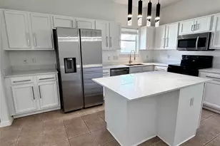 10023 Date Meadow Ln, Tomball, TX 77375 - Photo 3