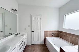 10023 Date Meadow Ln, Tomball, TX 77375 - Photo 15
