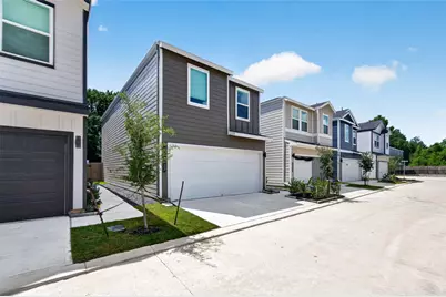 5927 Manning Oaks Street, Houston, TX 77091 - Photo 1