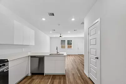 5927 Manning Oaks Street, Houston, TX 77091 - Photo 3