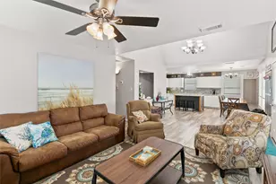 984 Bluewater Hwy, Surfside Beach, TX 77541 - Photo 9