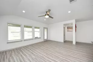 7007 Fleetwood Crescent Wy, Richmond, TX 77407 - Photo 3