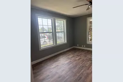 2450 South 4th, Beaumont, TX 77701 - Photo 9
