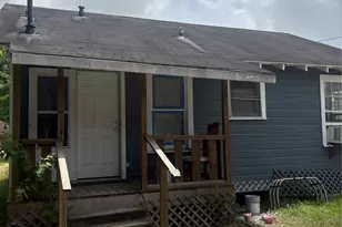 2450 South 4th, Beaumont, TX 77701 - Photo 13